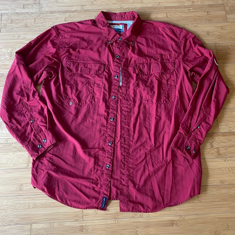 Magellan Outdoors Men L Fish Gear Vented Relaxed Fit Long Sleeve Shirt RED